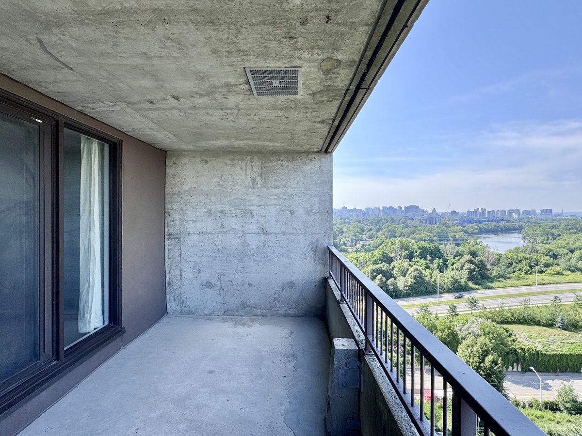 1785 Frobisher Lane - Photo 3