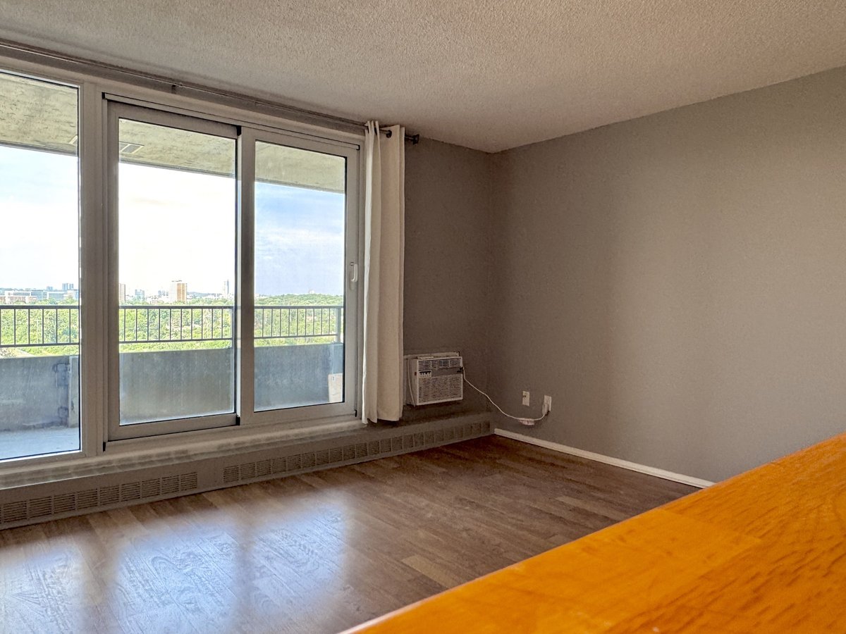 1785 Frobisher Lane - Photo 11