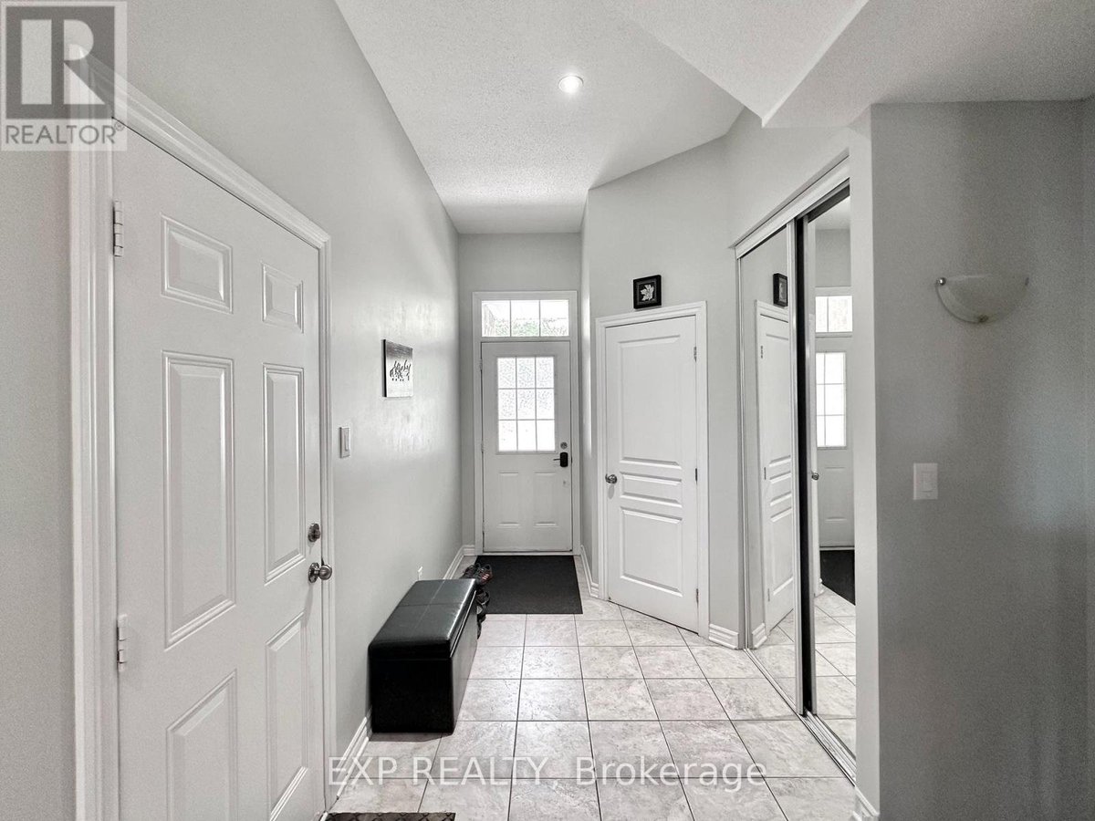 421 FOXHALL WAY - Photo 3