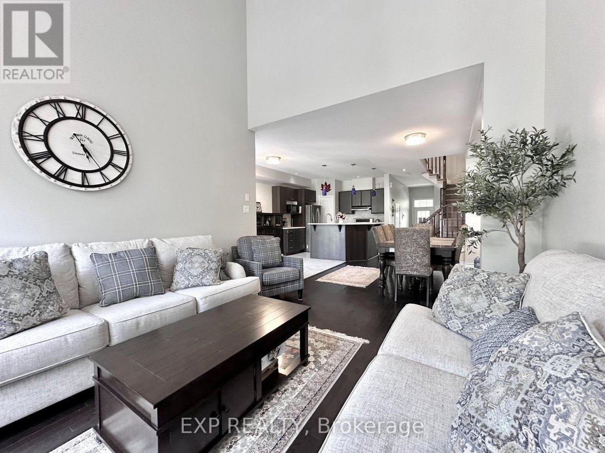 421 FOXHALL WAY - Photo 11