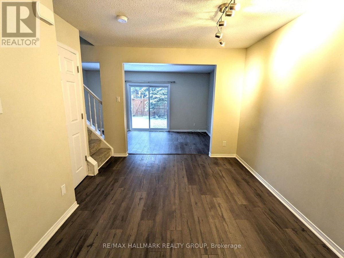 21 - 6464 COLONY SQUARE - Photo 4