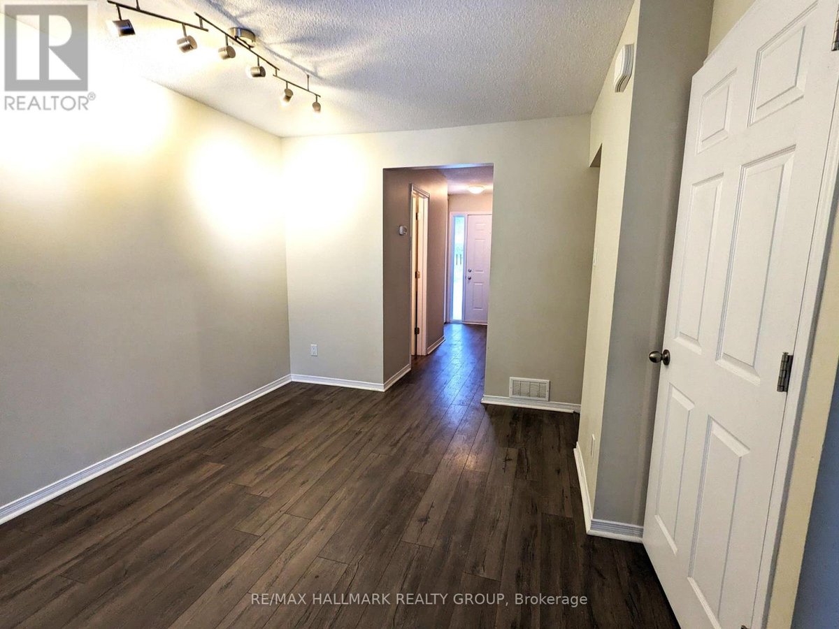 21 - 6464 COLONY SQUARE - Photo 9