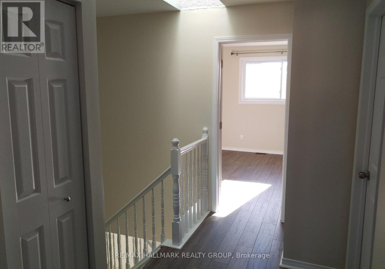 21 - 6464 COLONY SQUARE - Photo 18
