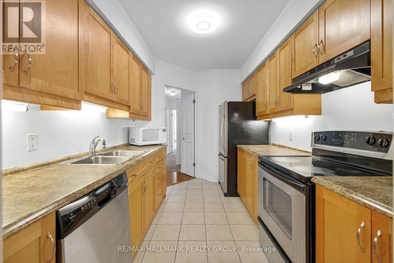 2 - 19 MONTCALM STREET - Photo 10