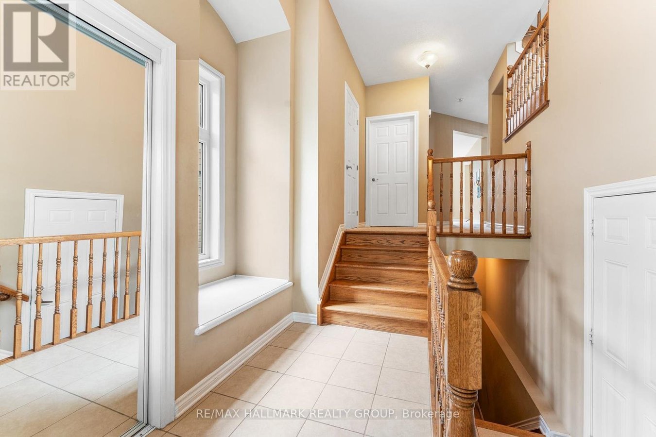 224 TEMPEST DRIVE - Photo 4