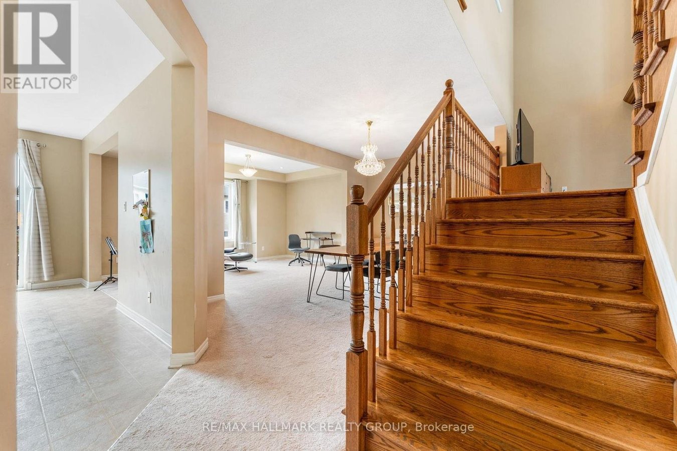 224 TEMPEST DRIVE - Photo 5