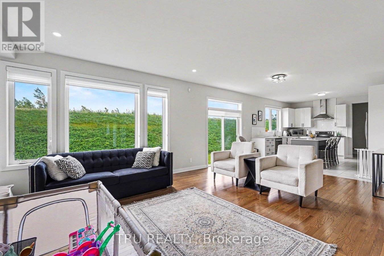 748 EMINENCE STREET - Photo 8