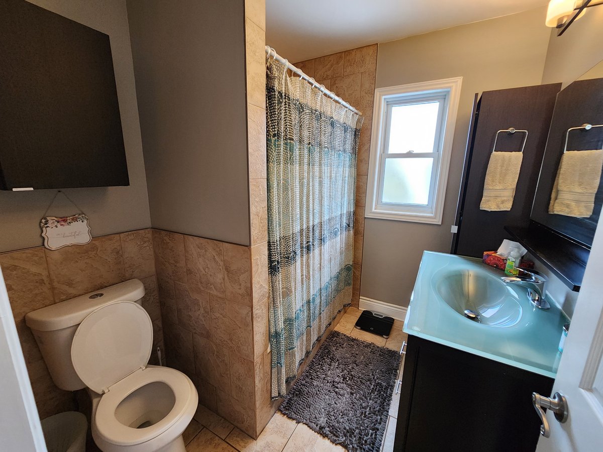 1237 Collins Avenue - Photo 7