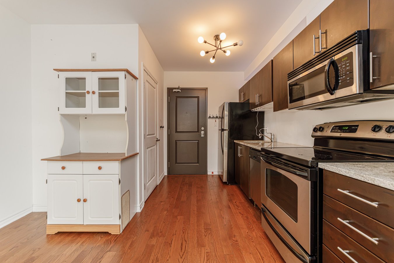 429 Kent Street - Photo 2