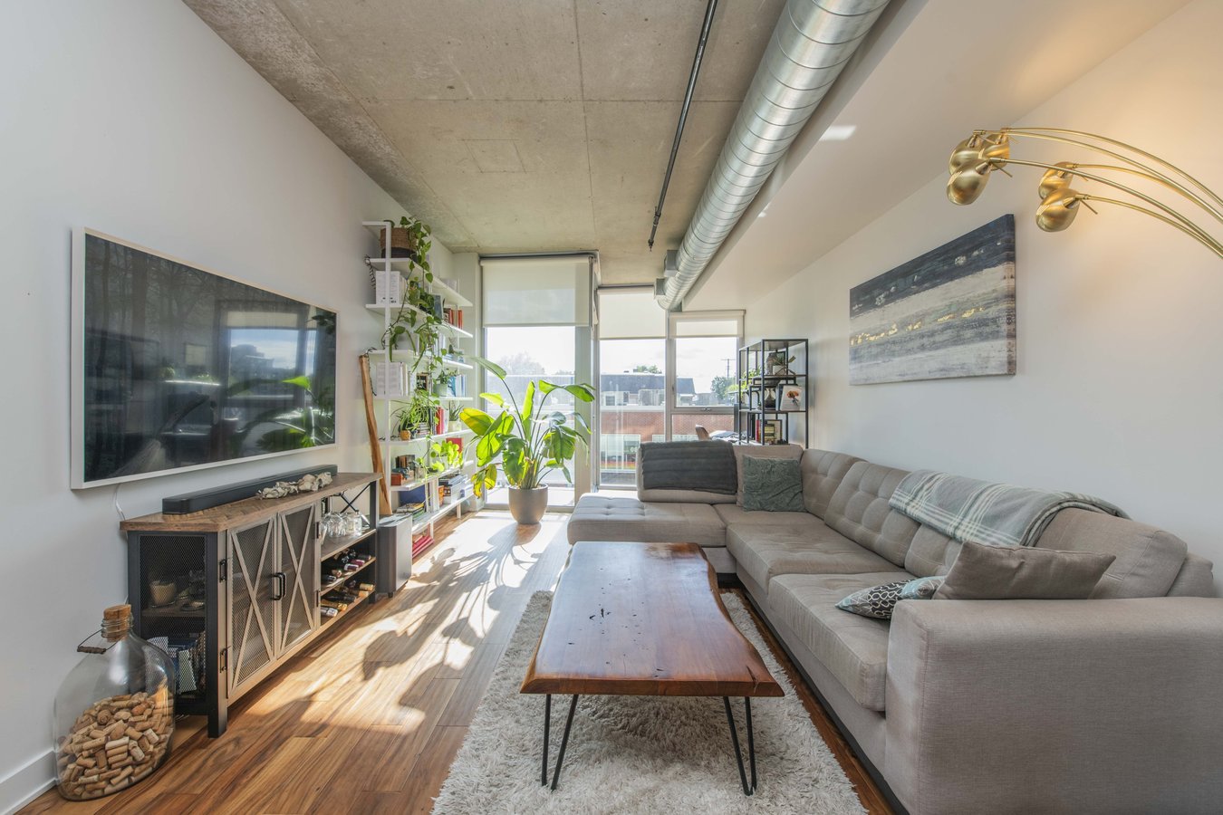 360 McLeod Street - Photo 7