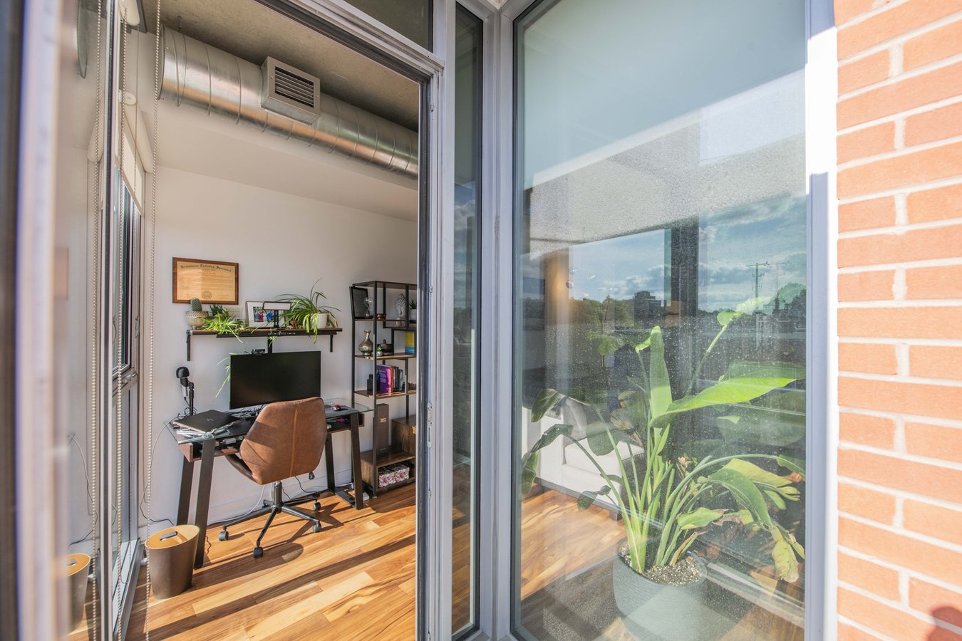 360 McLeod Street - Photo 18