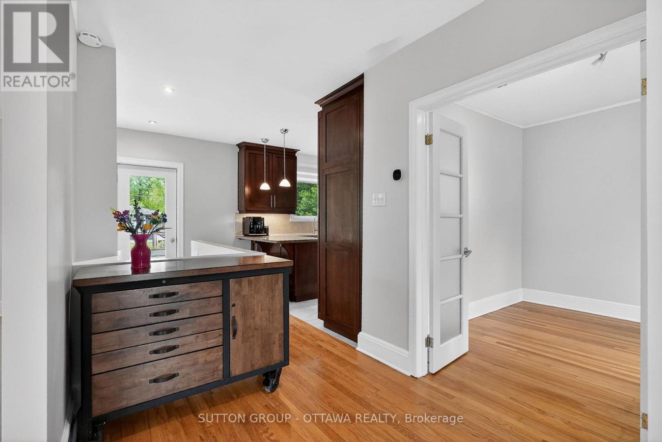 85 RIVERDALE AVENUE - Photo 4