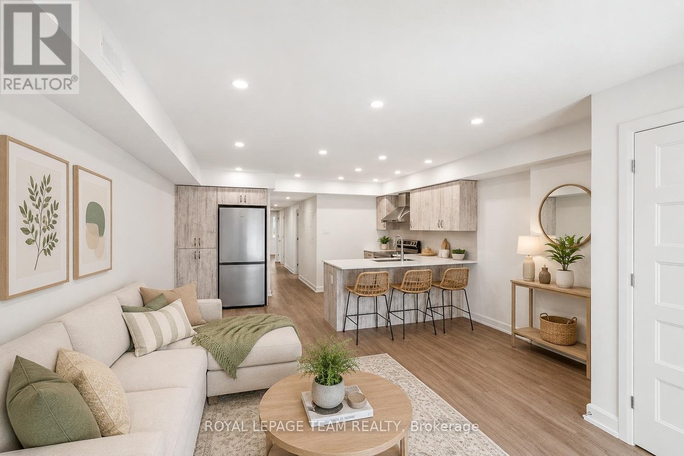 MAIN - 998 HOLLINGTON STREET - Photo 4