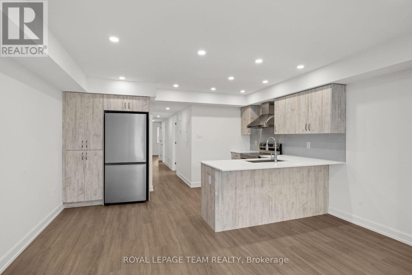 MAIN - 998 HOLLINGTON STREET - Photo 6