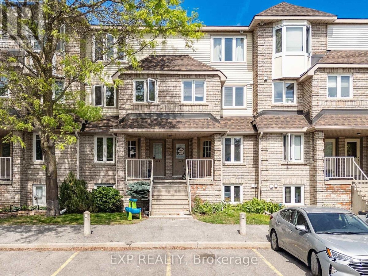 324 BRISTON PRIVATE - Photo 1