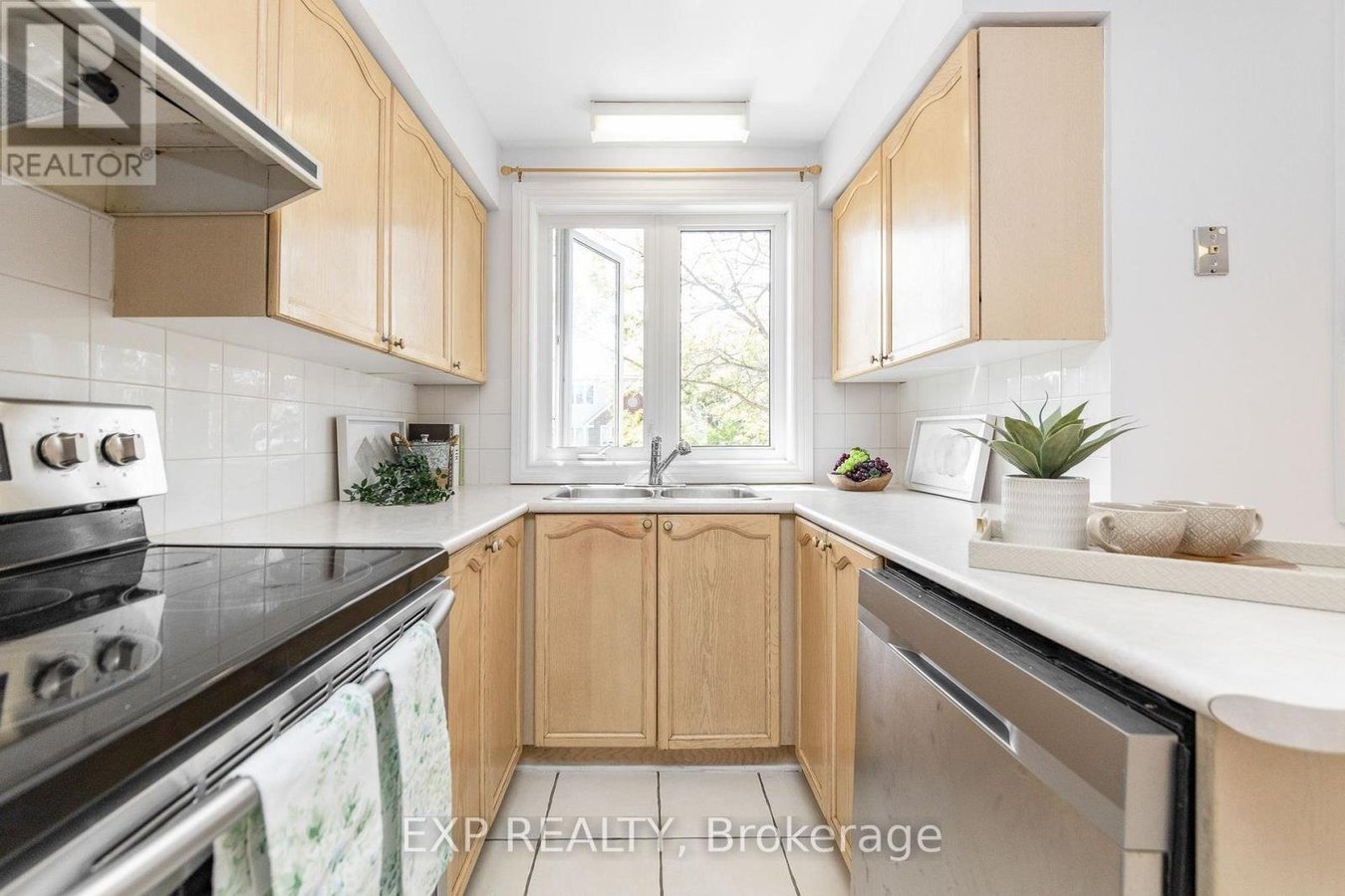 324 BRISTON PRIVATE - Photo 20
