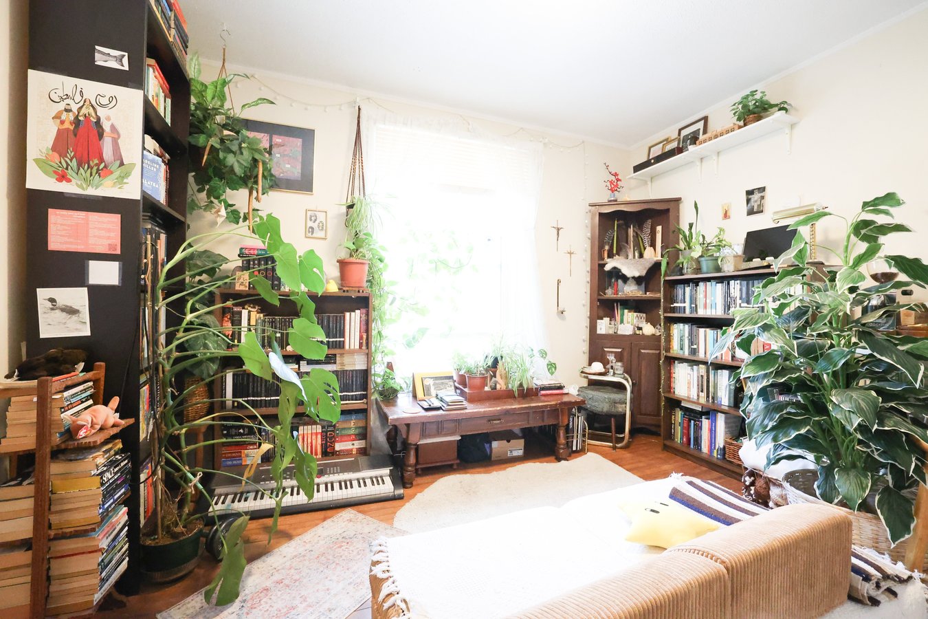 214 Flora Street - Photo 2