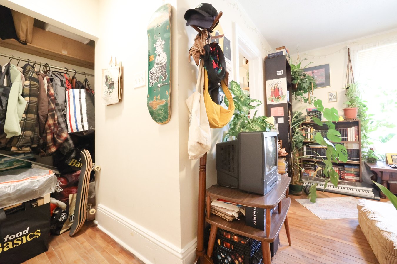 214 Flora Street - Photo 8