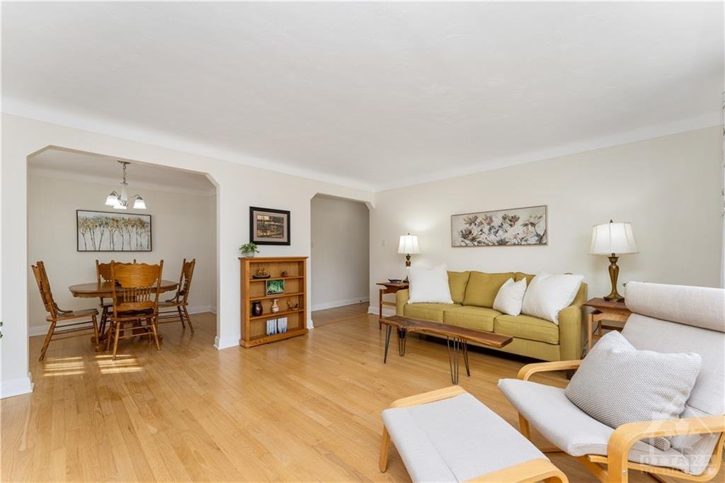 22 Anna Avenue - Photo 2