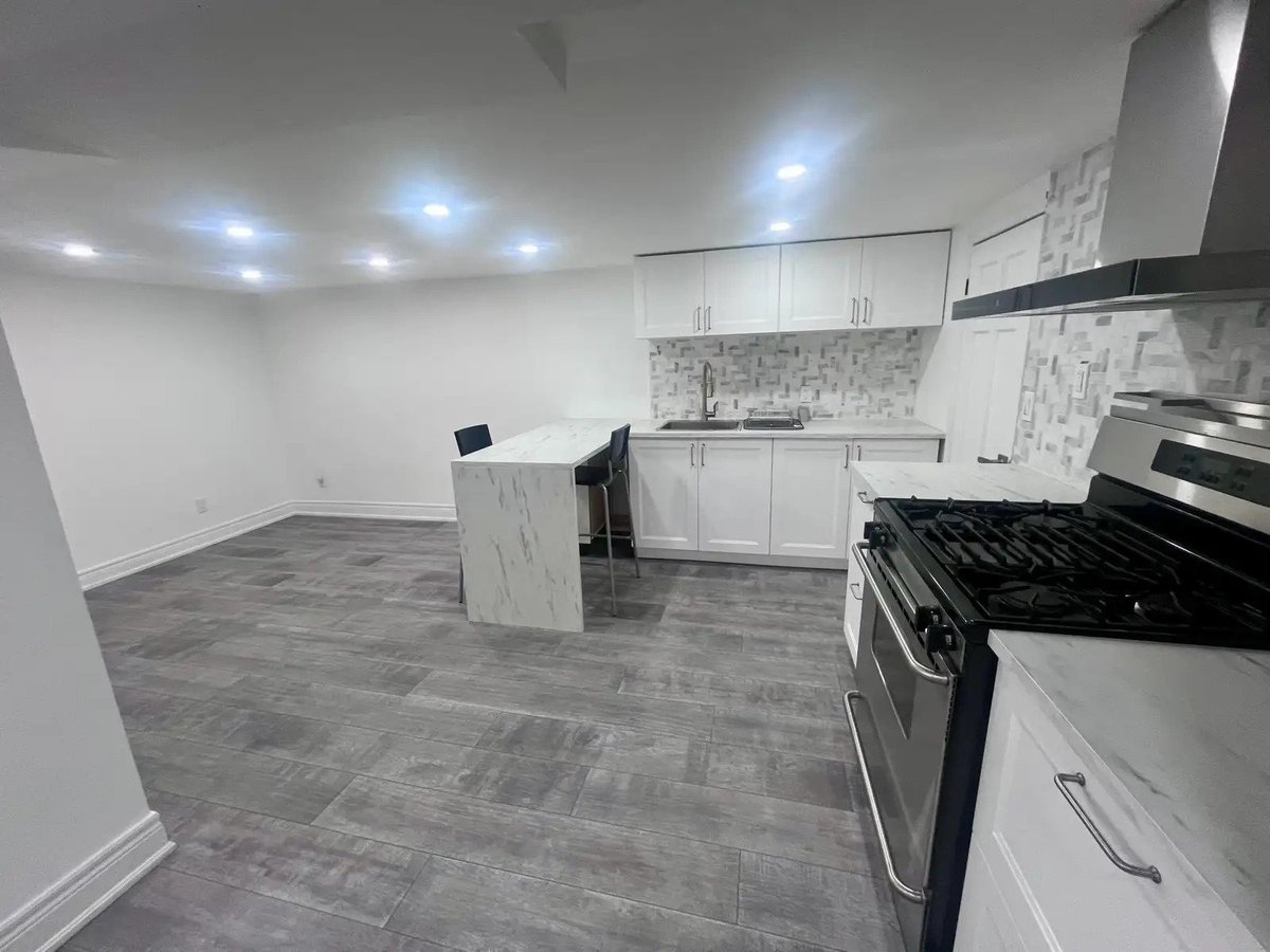 1231 Evans Boulevard - Photo 1