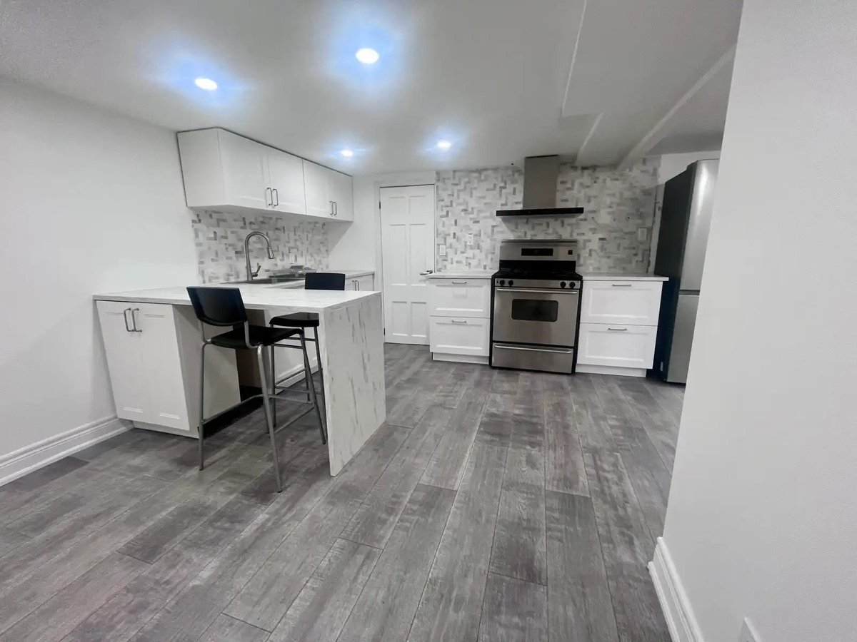1231 Evans Boulevard - Photo 3