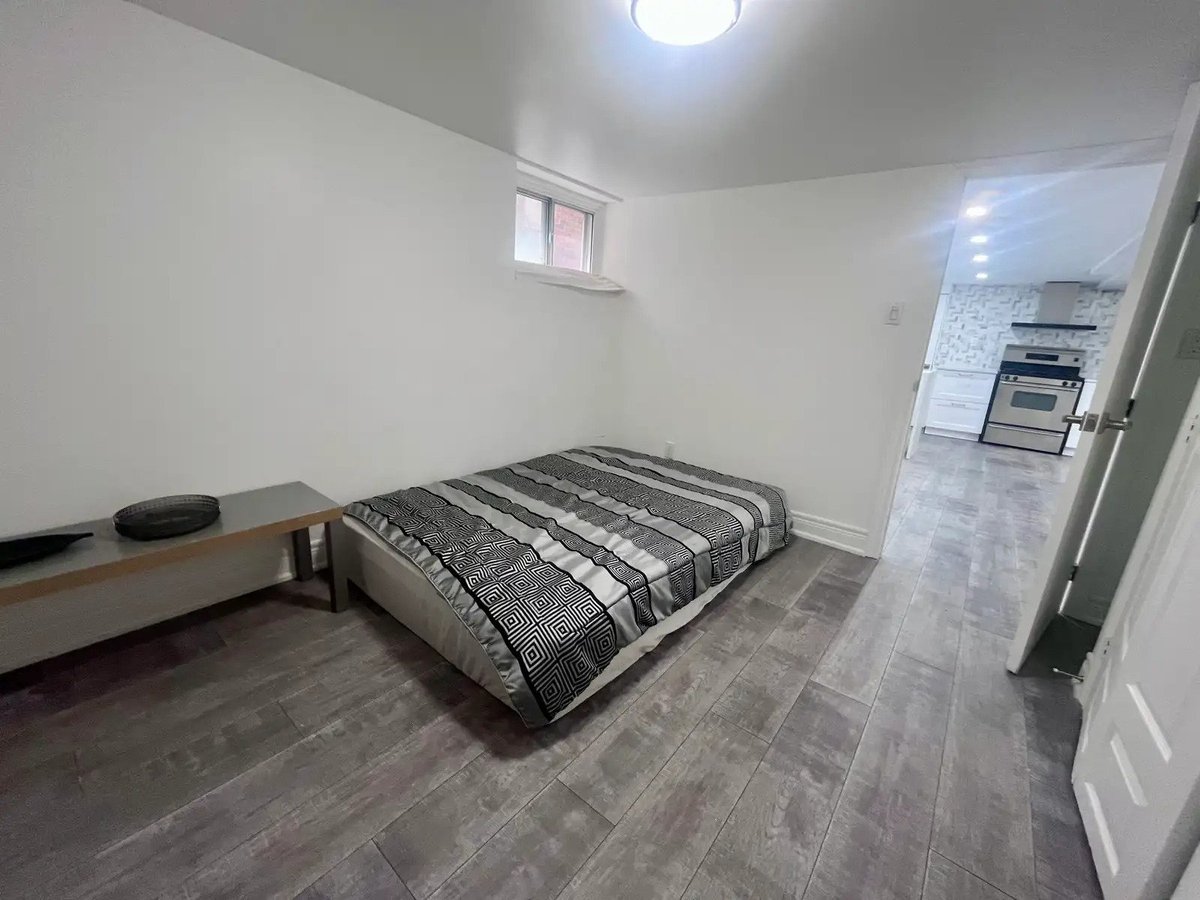 1231 Evans Boulevard - Photo 5