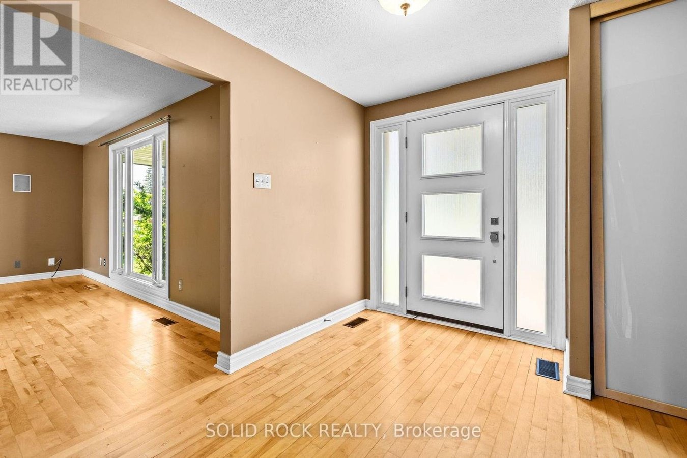 1631 CHARBONNEAU STREET - Photo 4