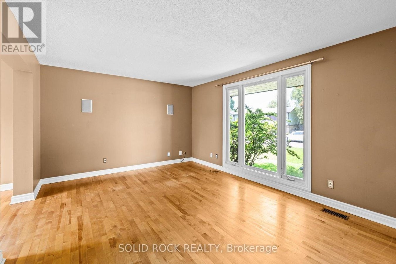 1631 CHARBONNEAU STREET - Photo 7