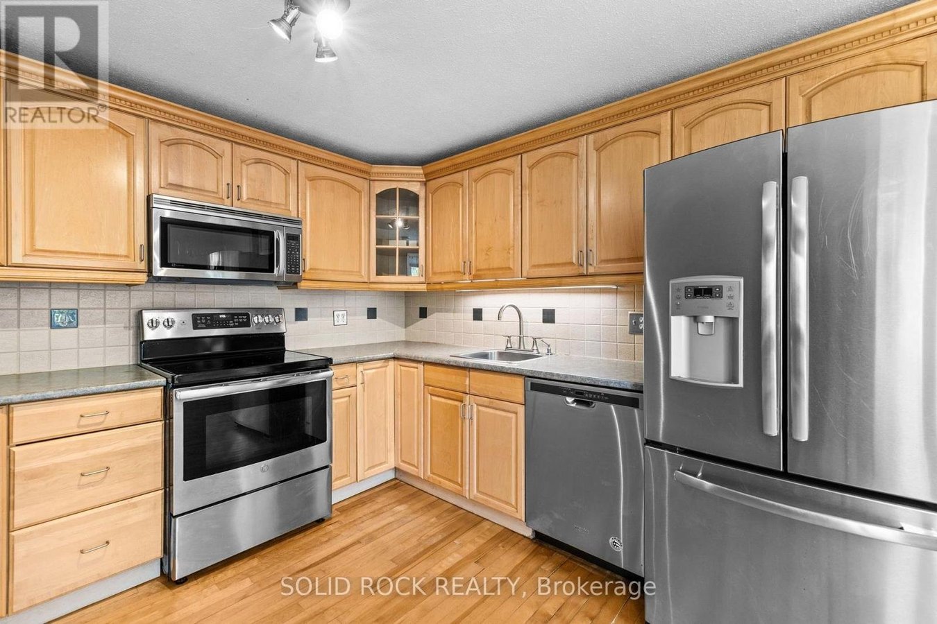 1631 CHARBONNEAU STREET - Photo 13