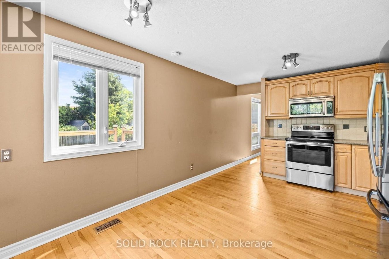 1631 CHARBONNEAU STREET - Photo 14