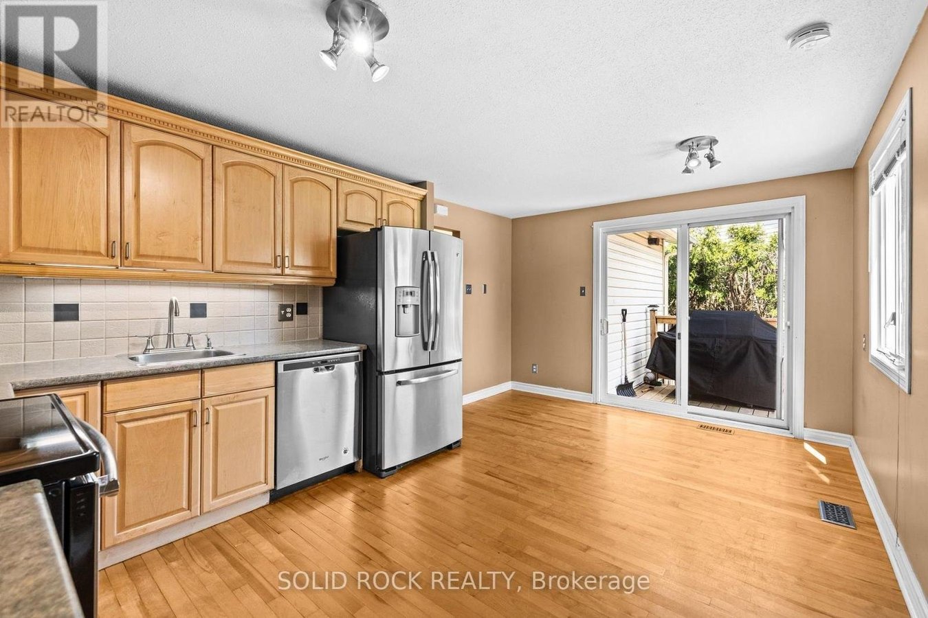 1631 CHARBONNEAU STREET - Photo 16