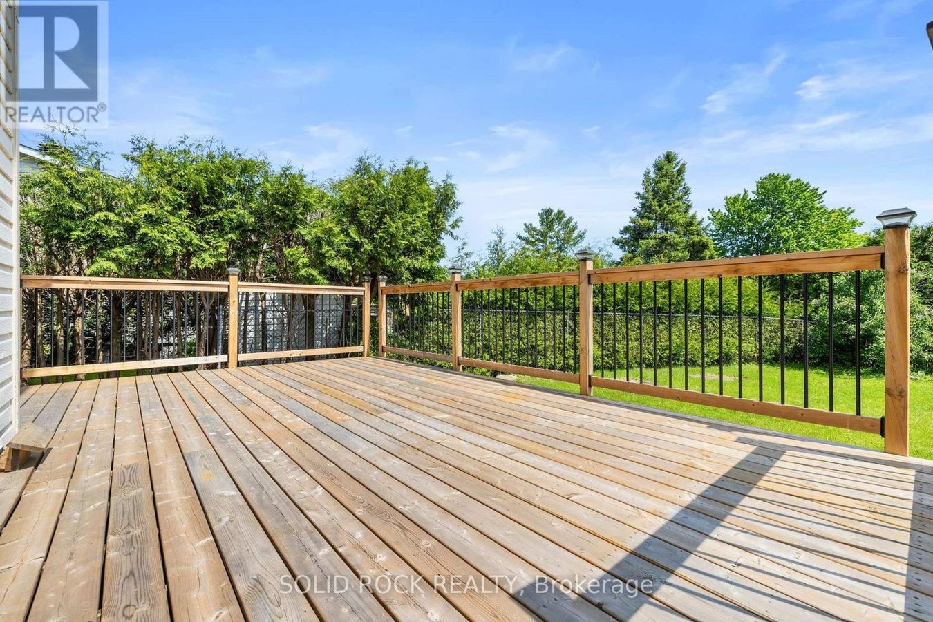 1631 CHARBONNEAU STREET - Photo 17