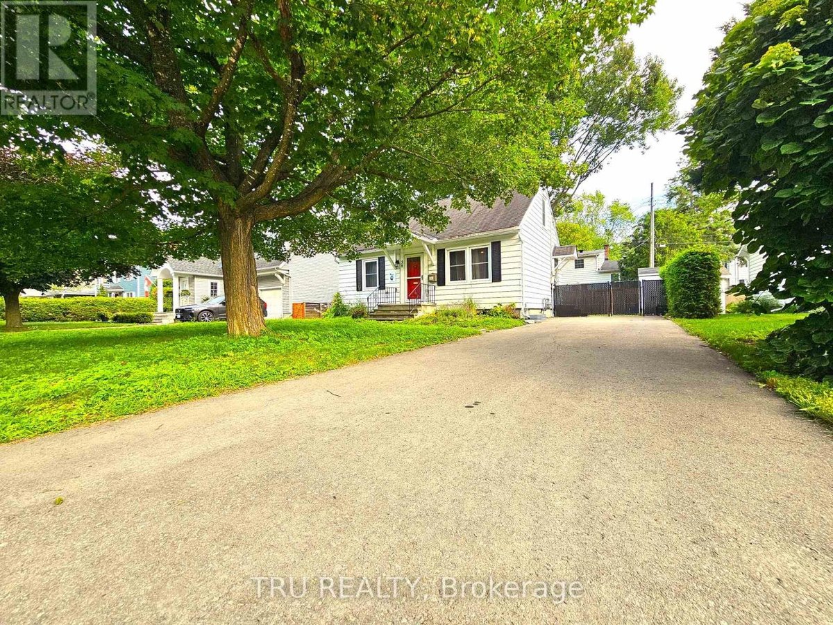 28 ARUNDEL AVENUE - Photo 5