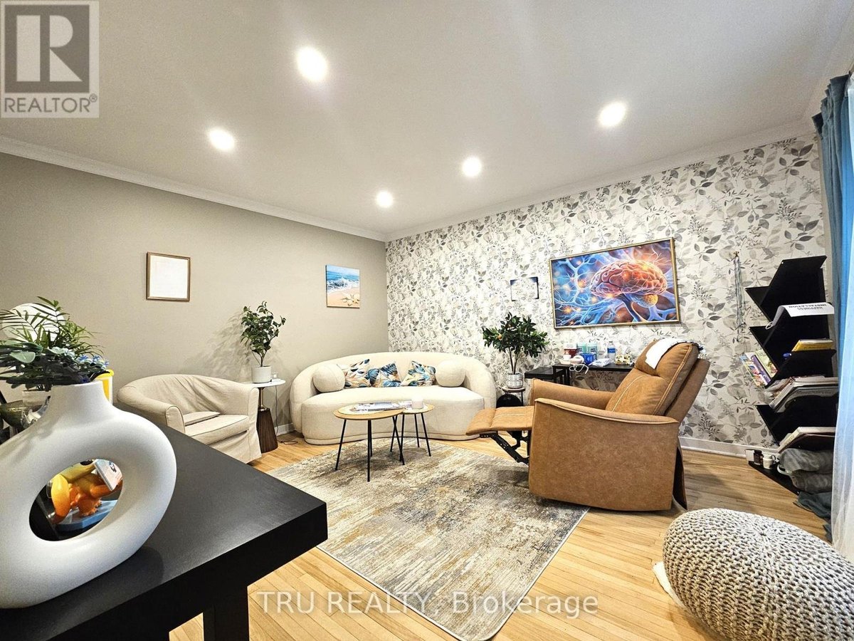 28 ARUNDEL AVENUE - Photo 6