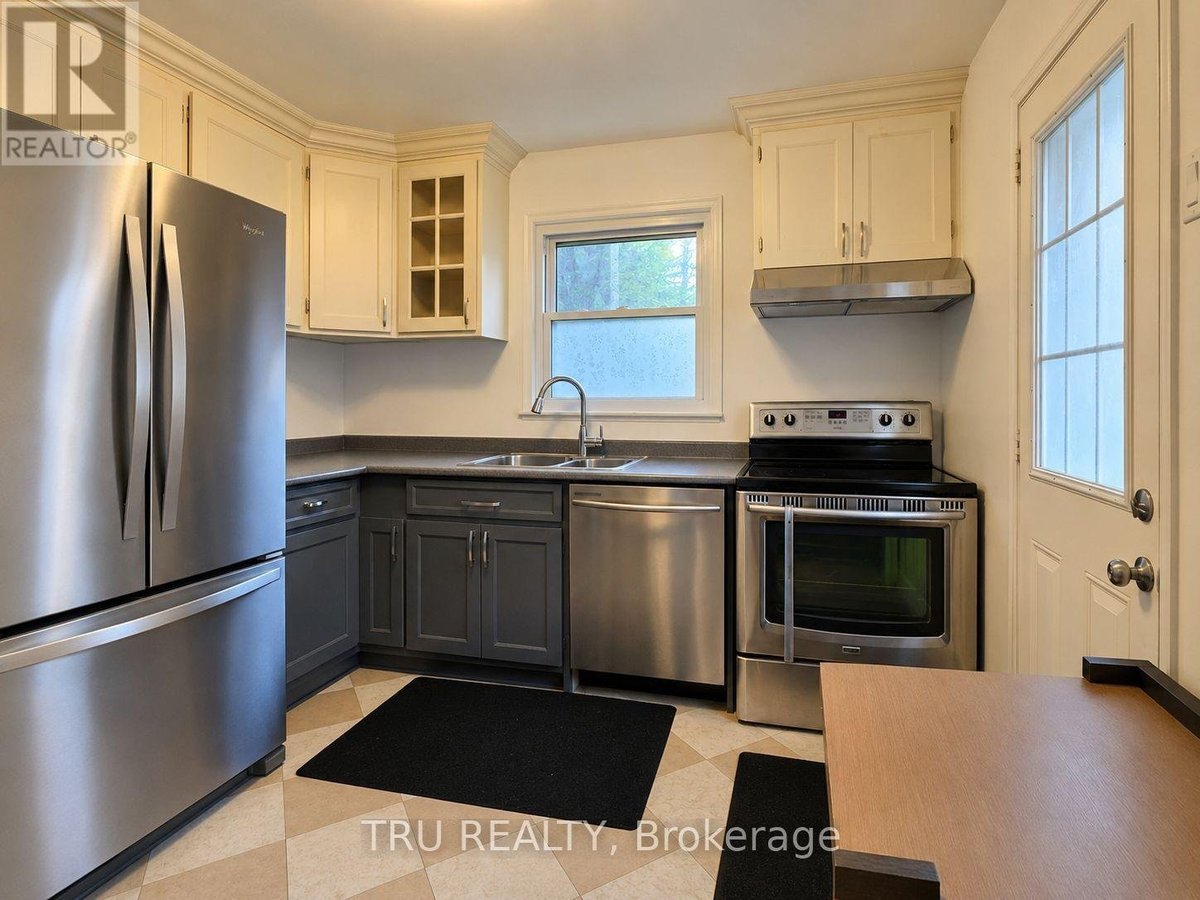 28 ARUNDEL AVENUE - Photo 12