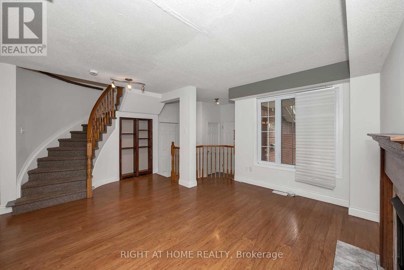 1 KINCARDINE DRIVE - Photo 8