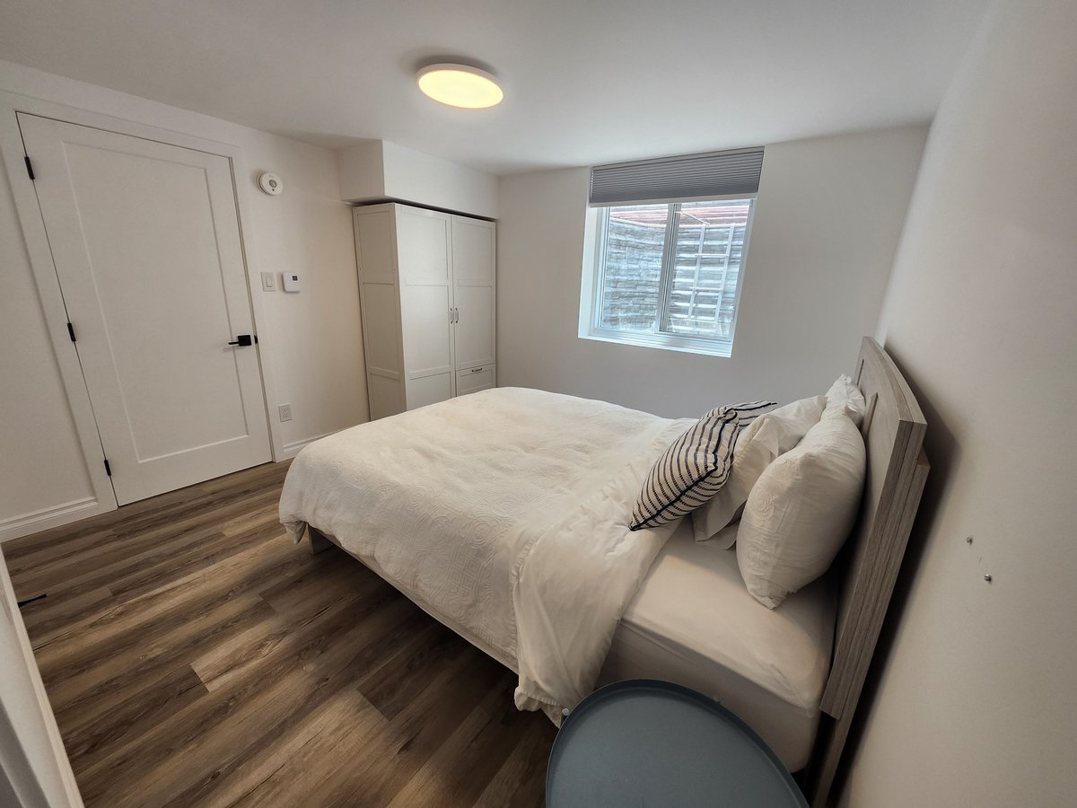 523 Neighbourhood Way - Photo 4