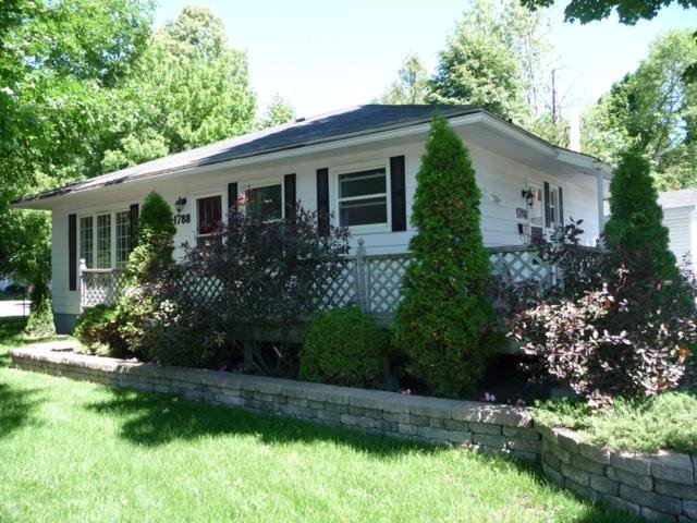 1788 Haig Drive - Photo 2