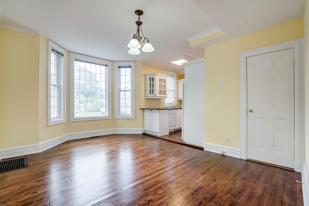 982 Fisher Avenue - Photo 5