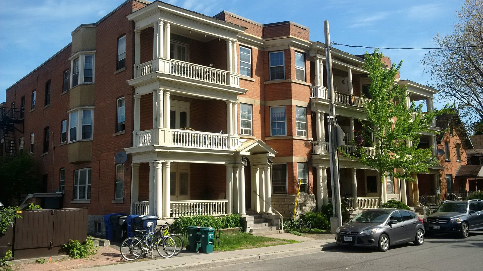 357 Frank Street - Photo 1