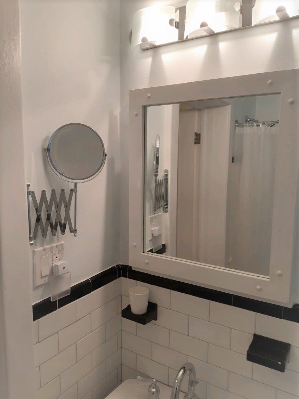 204 Bolton Street - Photo 6