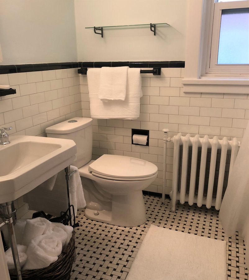 204 Bolton Street - Photo 5
