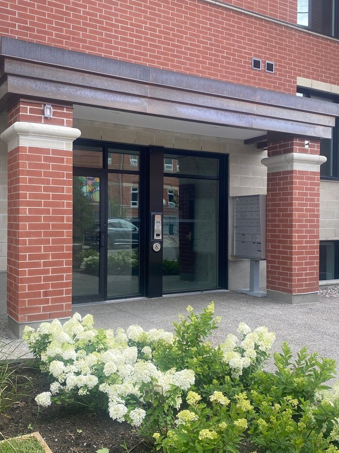 355 Nelson Street - Photo 2