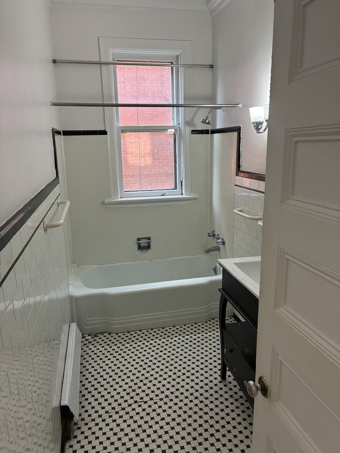 255 Daly Avenue - Photo 9