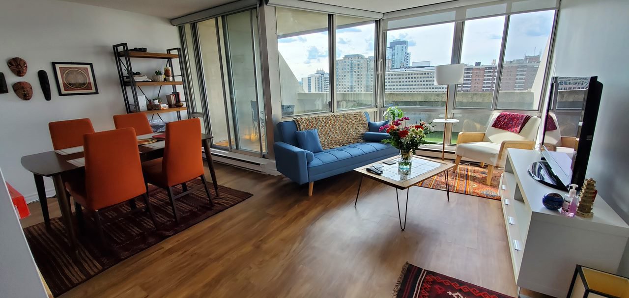 530 Laurier Avenue West - Photo 1