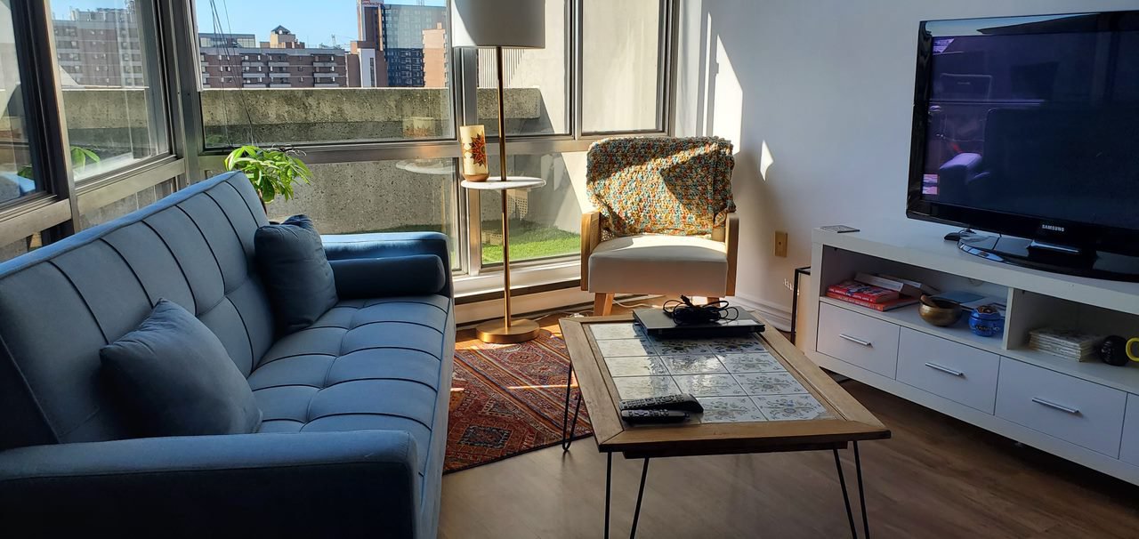530 Laurier Avenue West - Photo 3