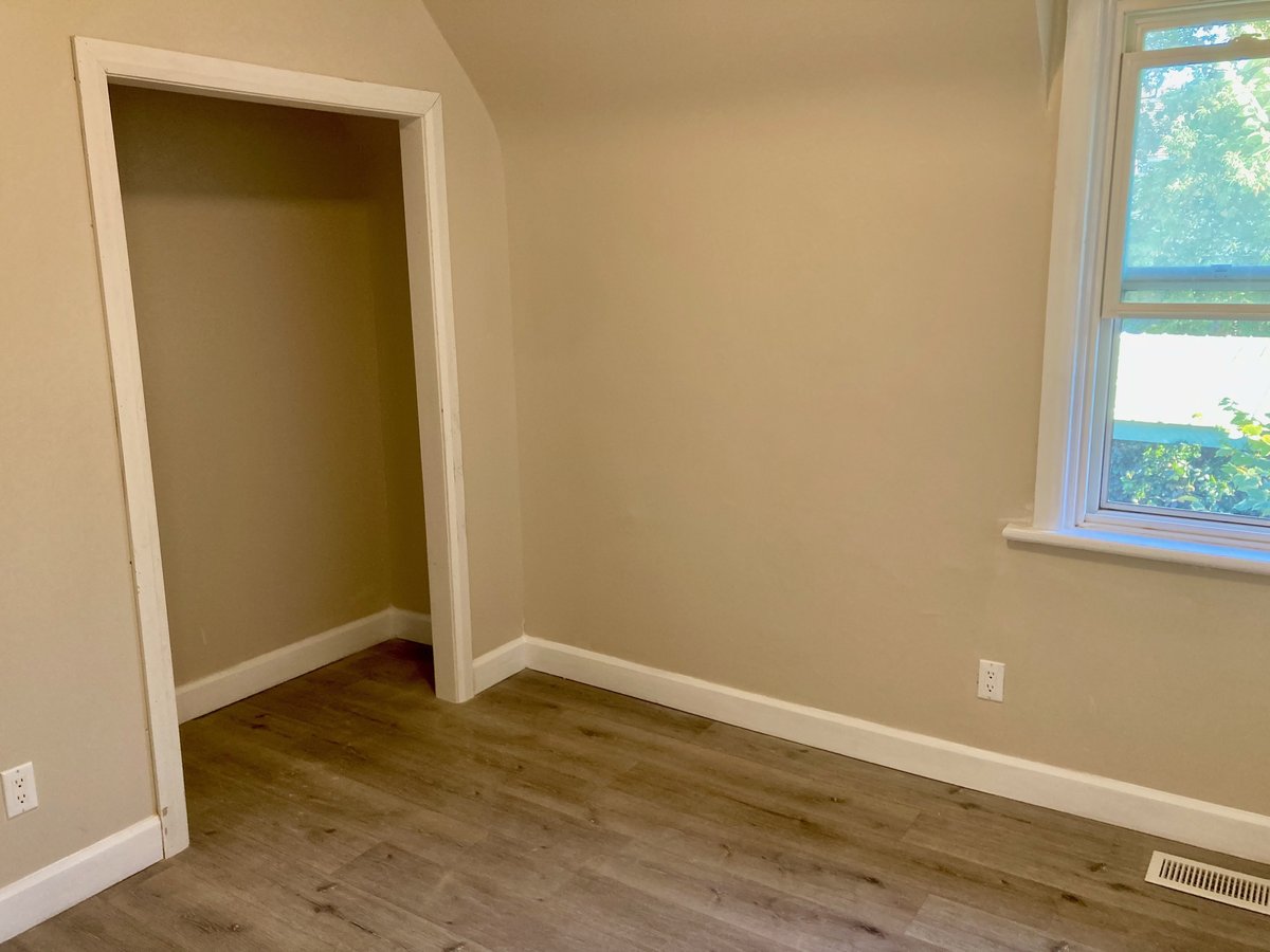 250 Russell Avenue - Photo 12