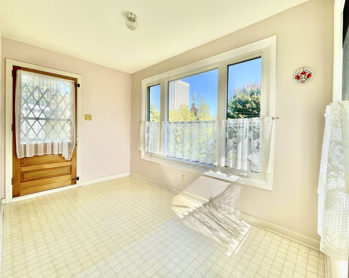 19 Caroline Avenue - Photo 5
