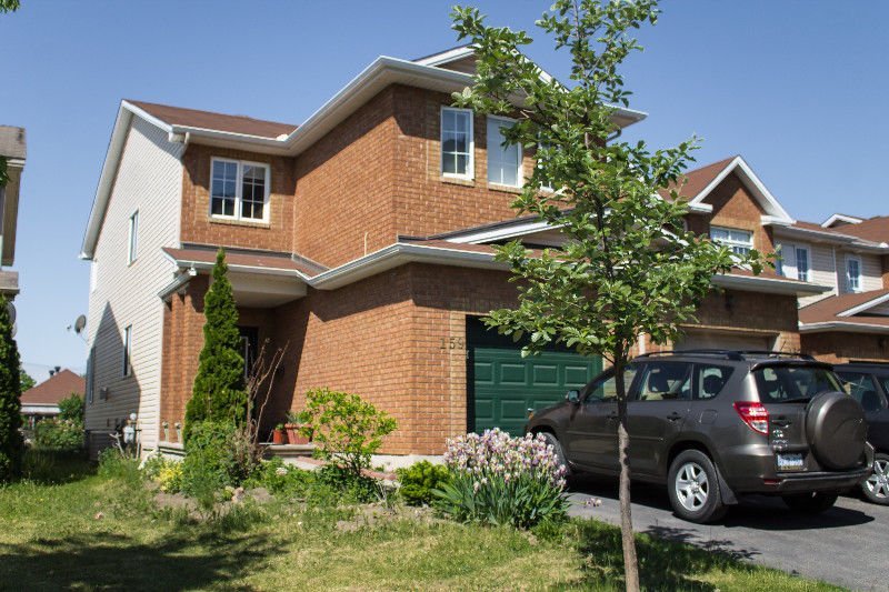 Rentals.ca Ledbury Heron Gate Ridgemont Elmwood Ottawa Apartments