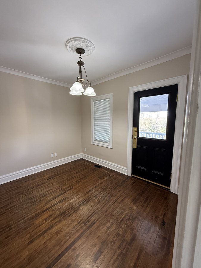 982 Fisher Avenue - Photo 5